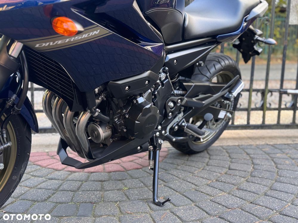 Yamaha XJ - 17