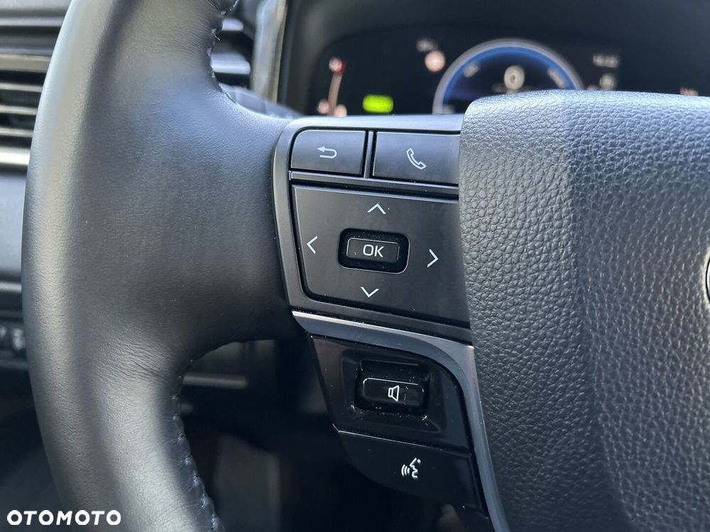 Toyota Camry - 14