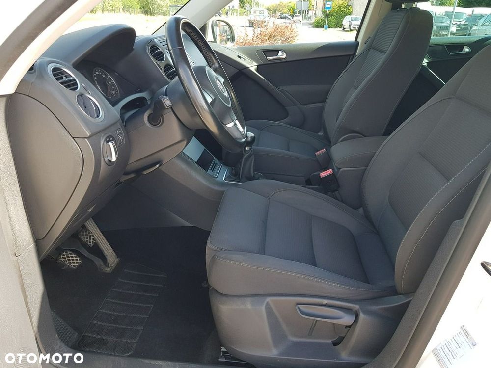 Volkswagen Tiguan 2.0 TDI DPF BlueMotion Technology Team - 9