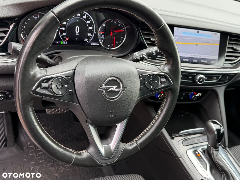 Opel Insignia - 17