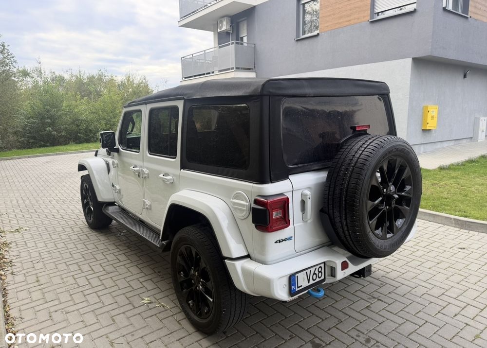 Jeep Wrangler - 8