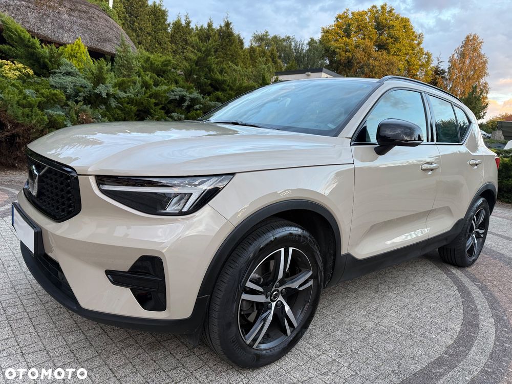 Volvo XC 40 B4 B DKG Plus Dark - 10
