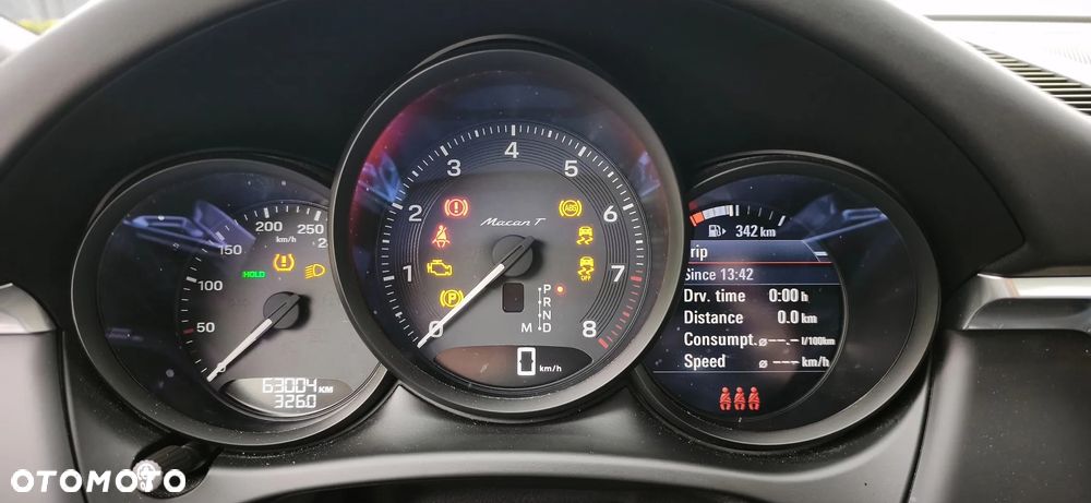 Porsche Macan T - 11