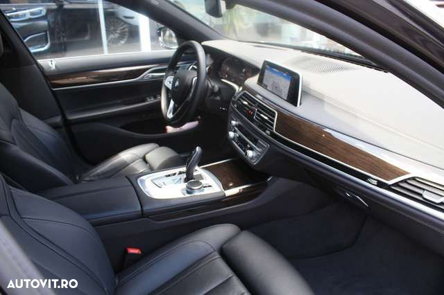 BMW Seria 7 - 12