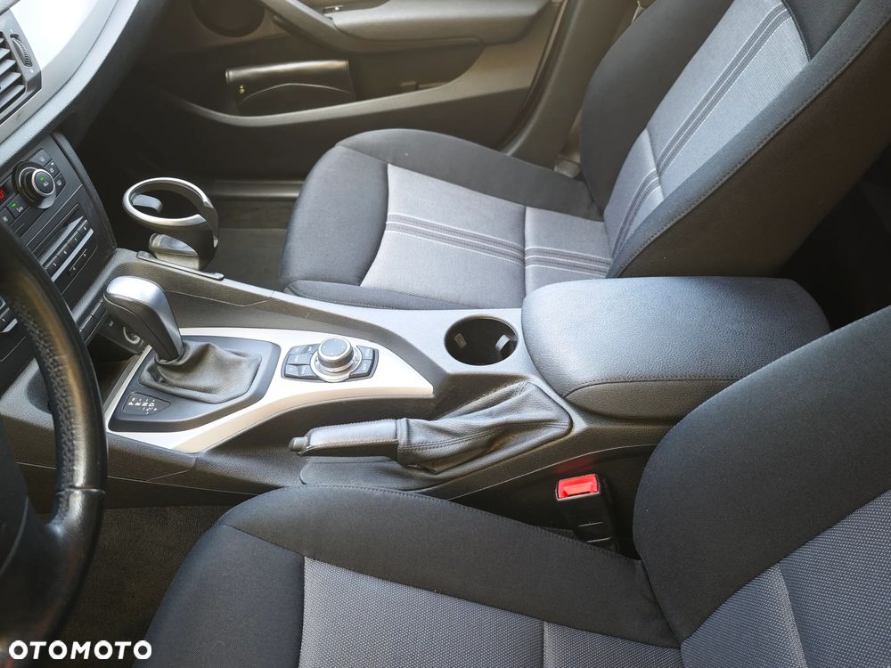BMW X1 sDrive18i - 15