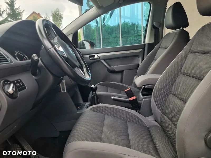 Volkswagen Touran 2.0 TDI Highline - 17
