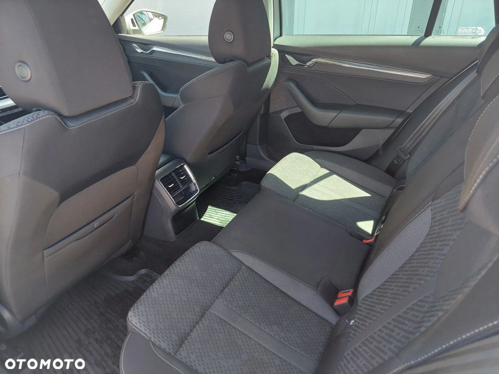 Skoda Octavia 1.5 TSI ACT Style - 30