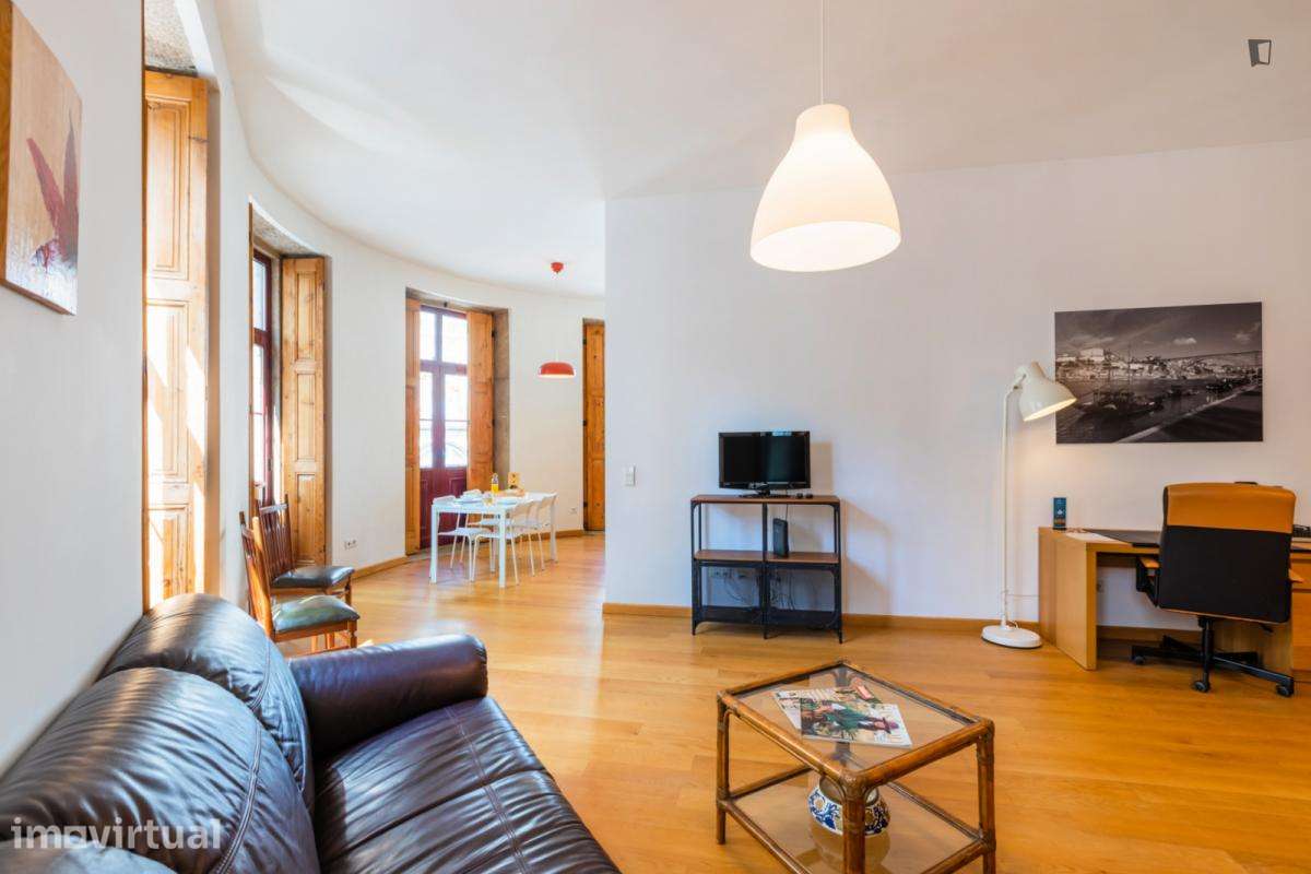 Apartamento com 1 quartos - localizado em Santo Ildefonso Porto - Grande imagem: 3/33