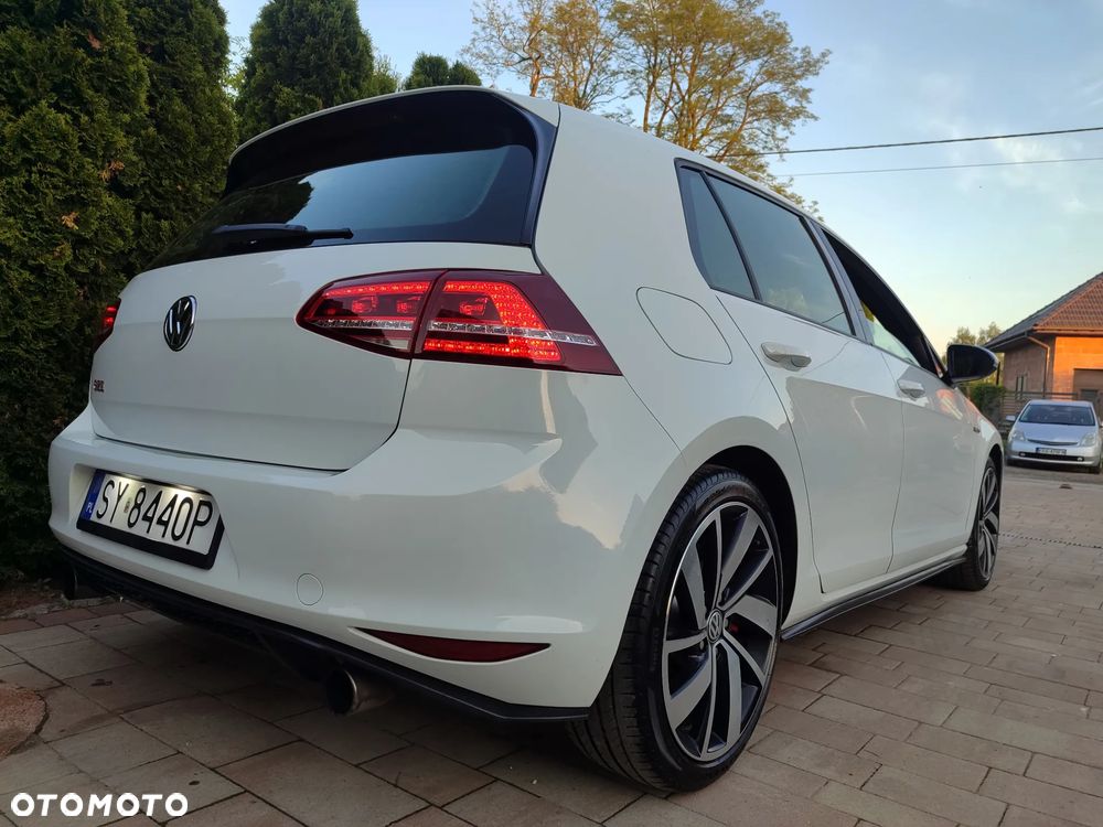 Volkswagen Golf GTI (BlueMotion Technology) DSG - 13