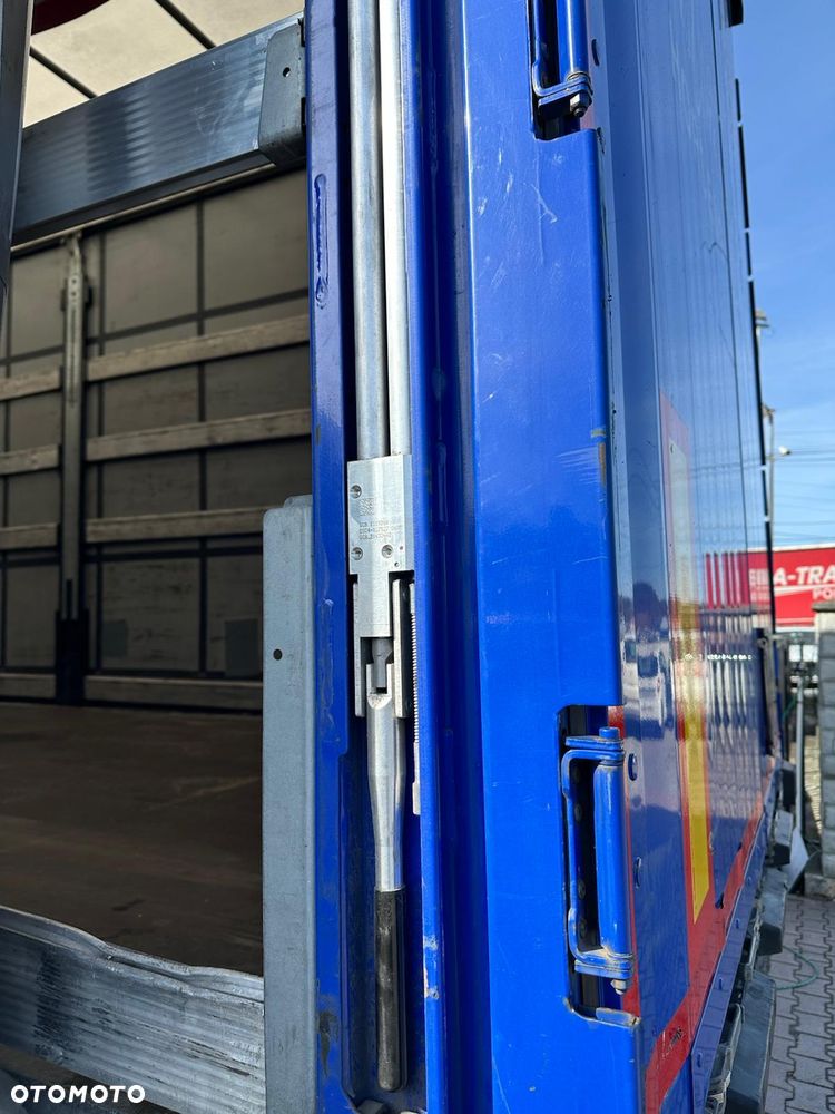 Schmitz Cargobull SCB S3T - 13