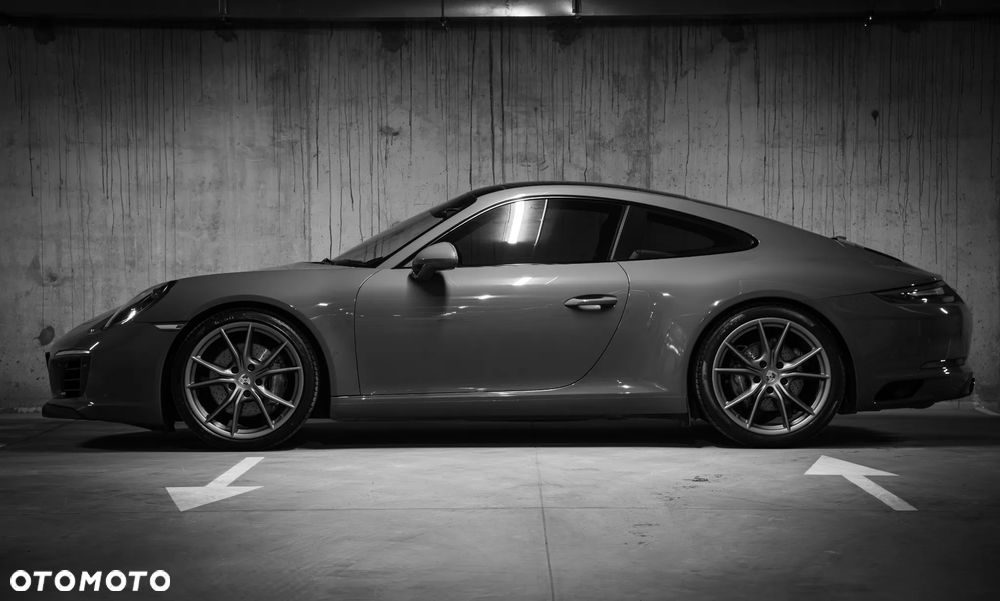 Porsche 911 Carrera S PDK - 37