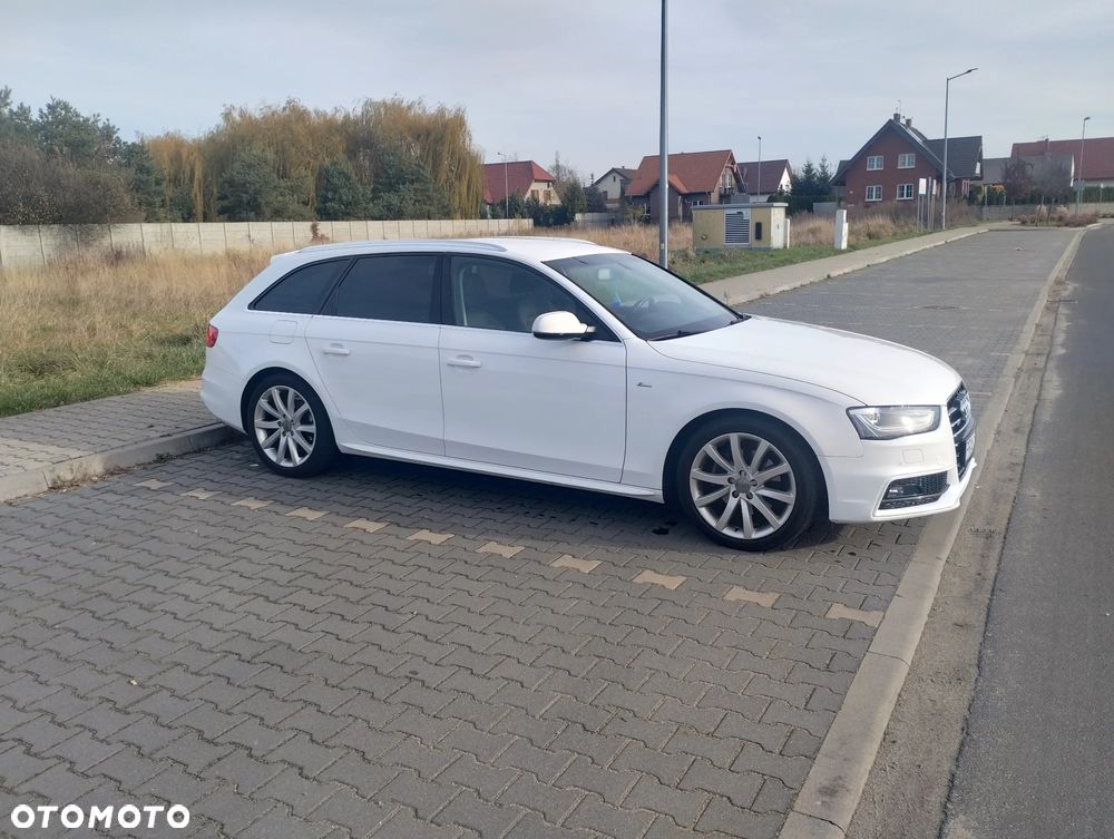 Audi A4 Avant - 4