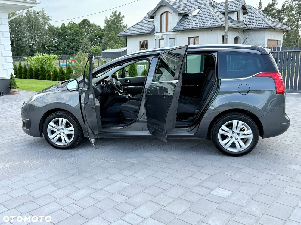 Peugeot 5008 HDI 115 Allure - 12