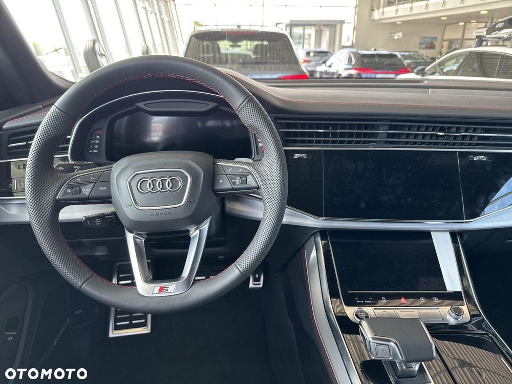 Audi Q8 - 13