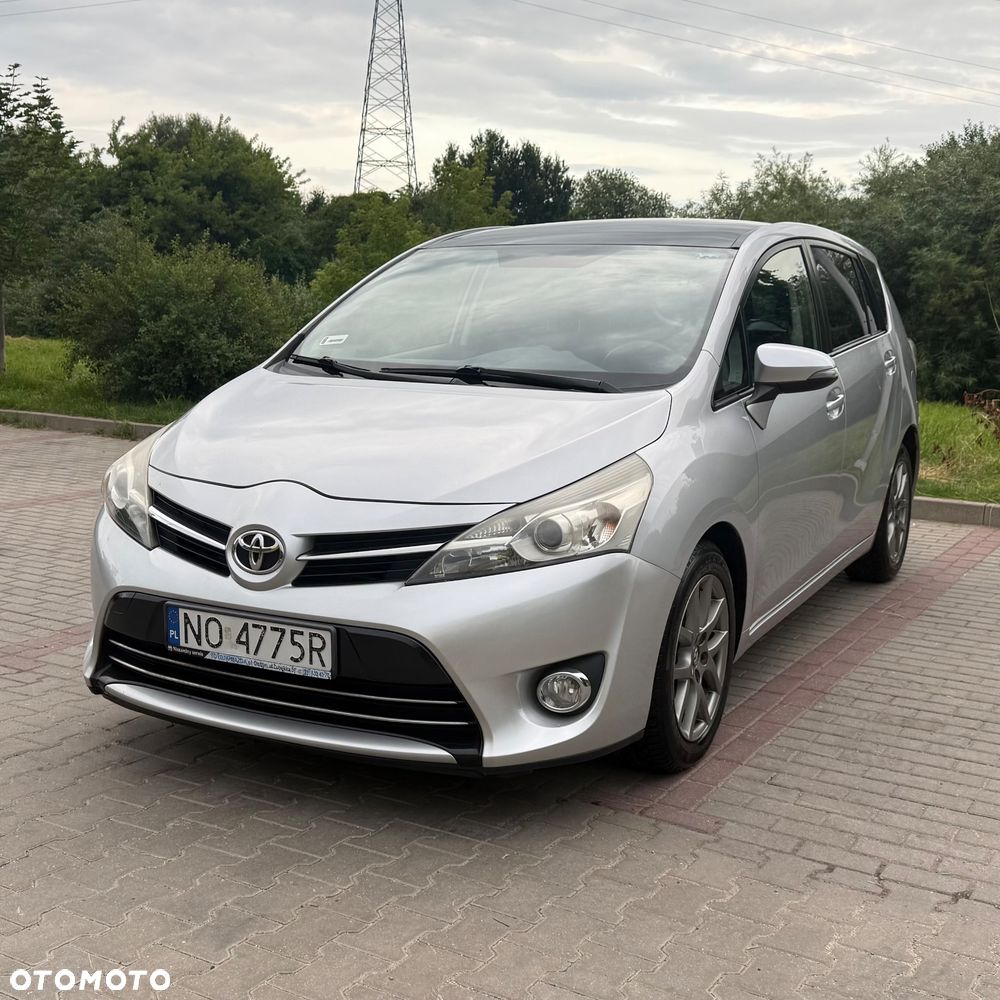 Toyota Verso 2.2 D-CAT Premium - 1