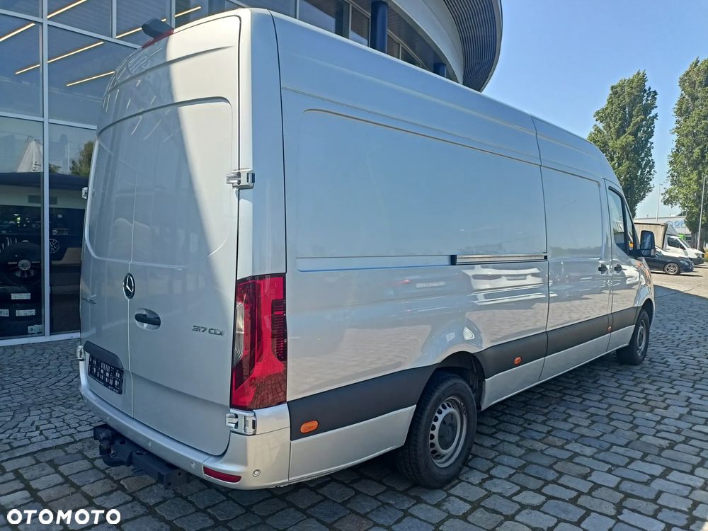 Mercedes-Benz Sprinter 317 Furgon L3H2 - 4