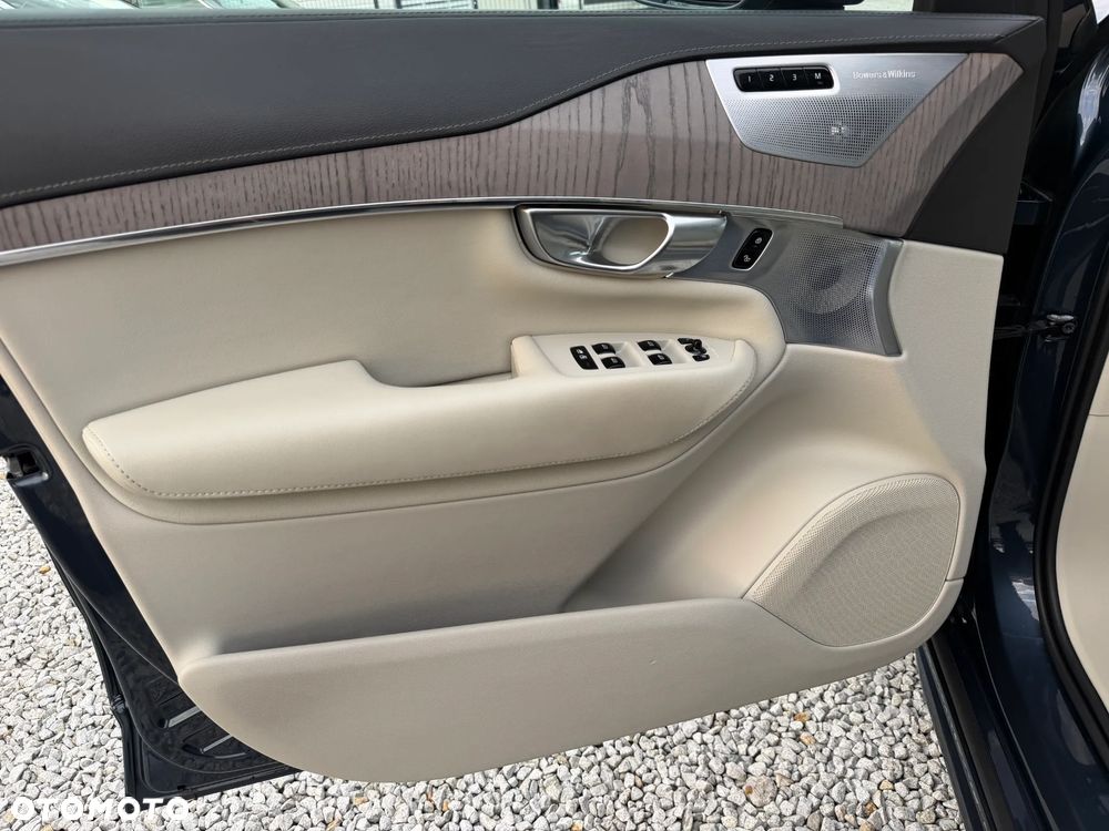 Volvo XC 90 B5 D AWD Geartronic Inscription - 28