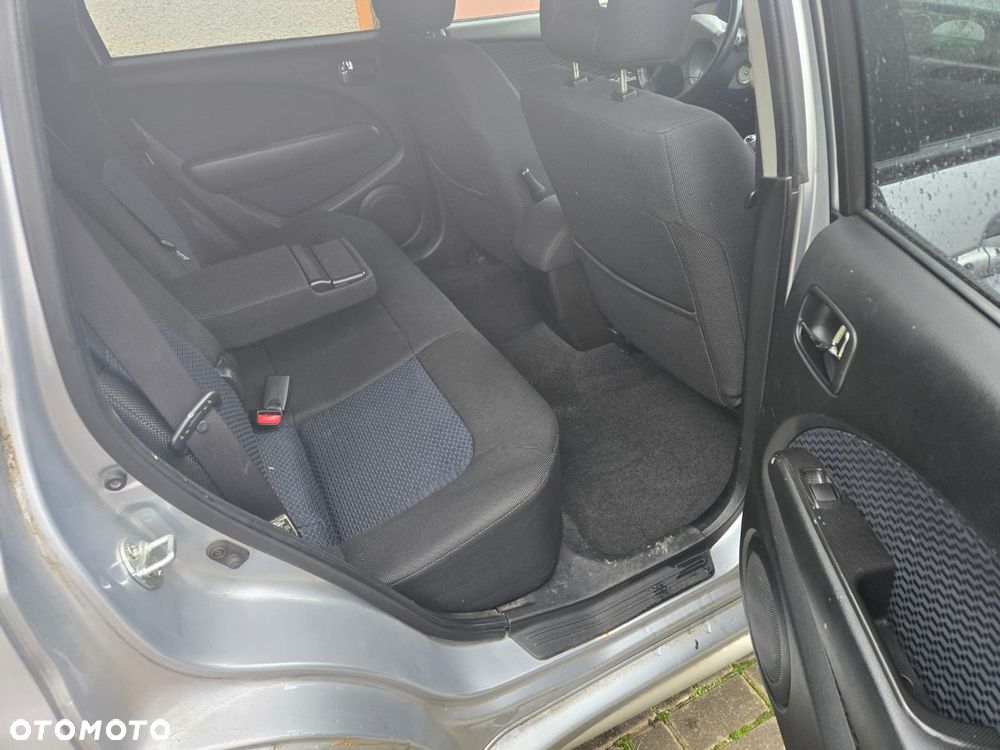 Mitsubishi Outlander - 7