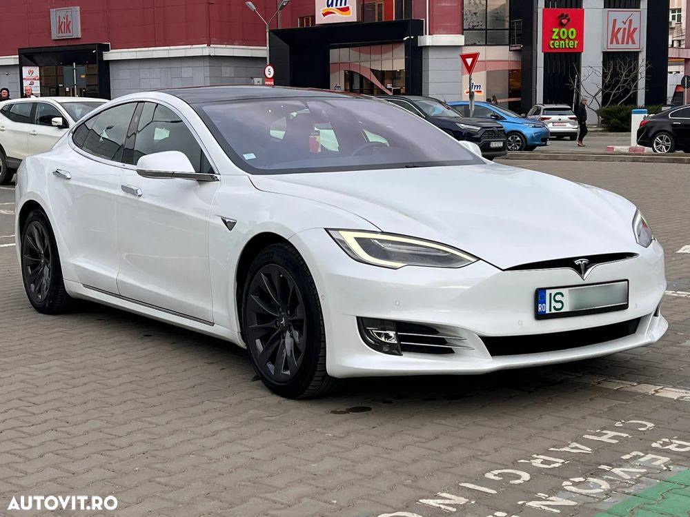 Tesla Model S Long Range - 4