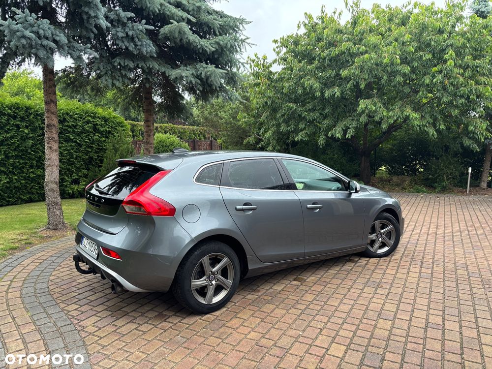 Volvo V40 D4 Drive-E R-Design Momentum - 5