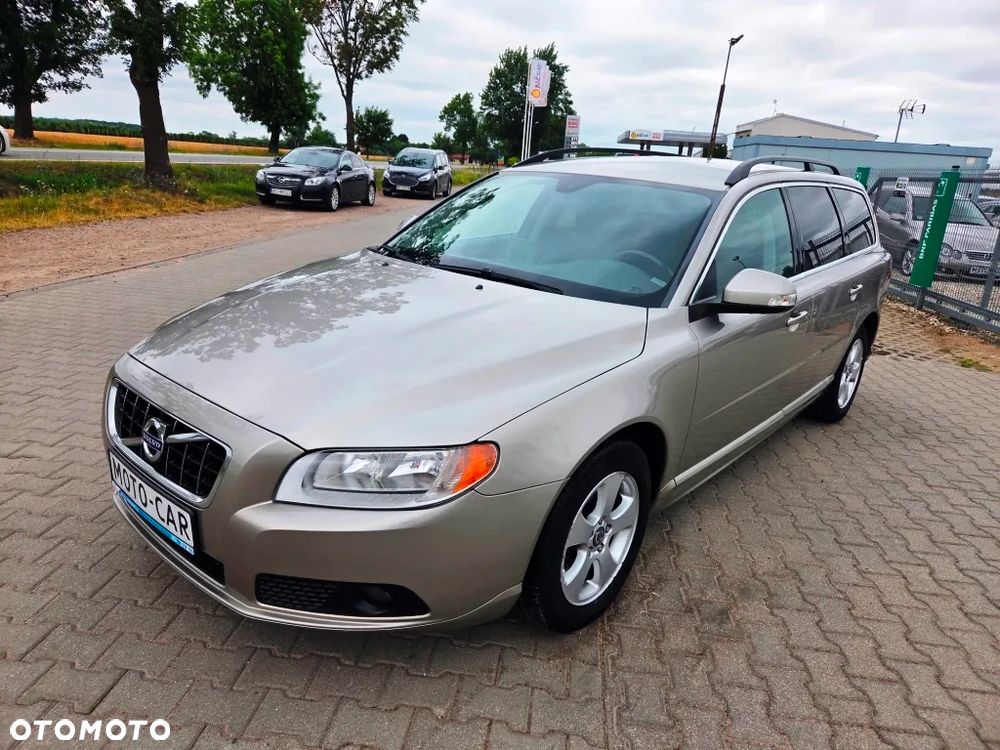 Volvo V70 2.0D Momentum - 21