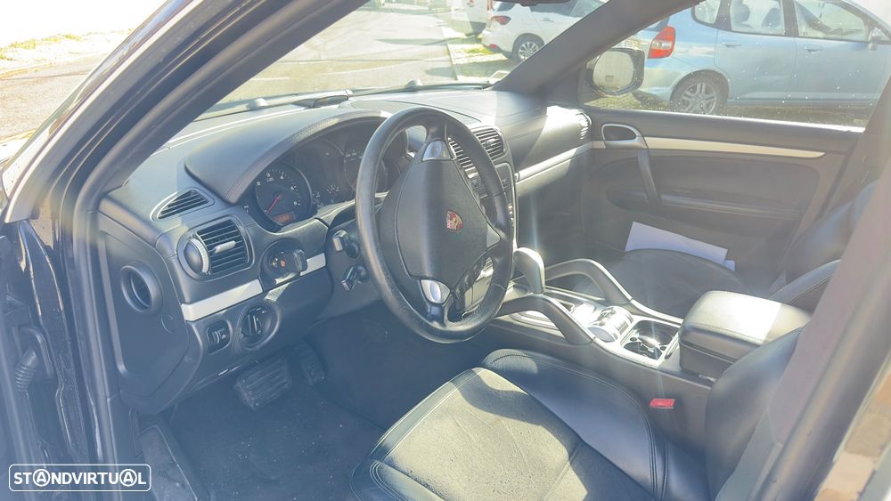 Porsche Cayenne Tiptronic - 14