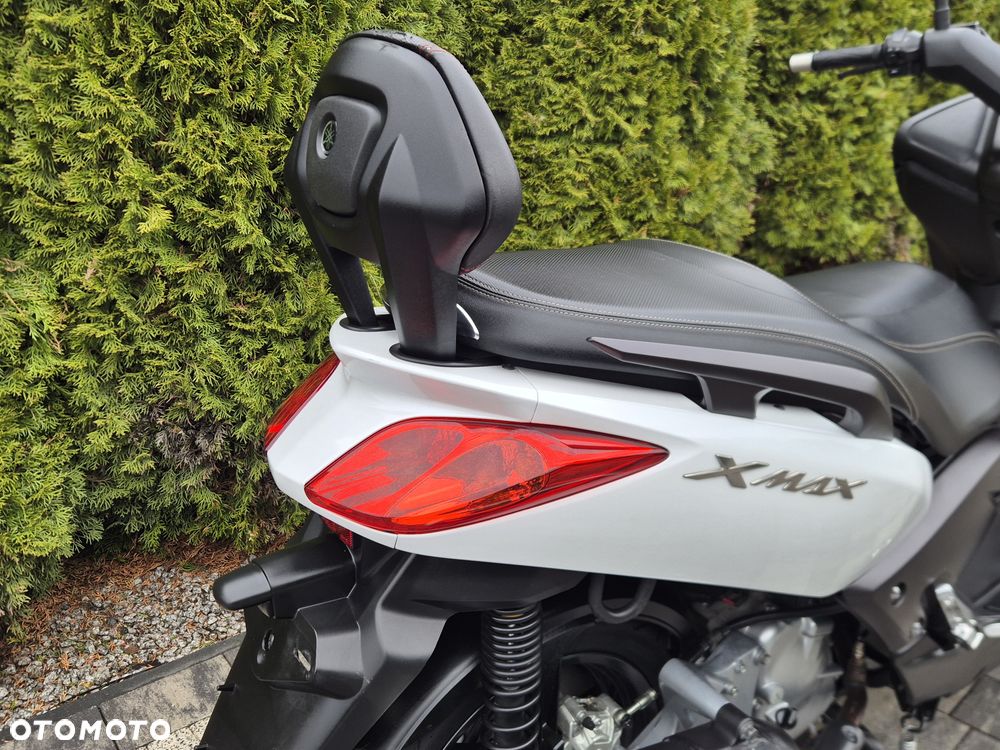Yamaha X-max - 10