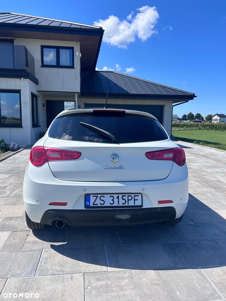 Alfa Romeo Giulietta 1.6 JTDM Distinctive - 7