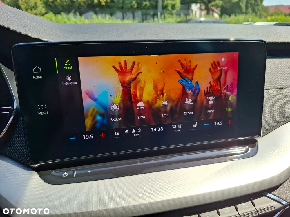 Skoda Octavia 1.5 TSI ACT Sportline - 22