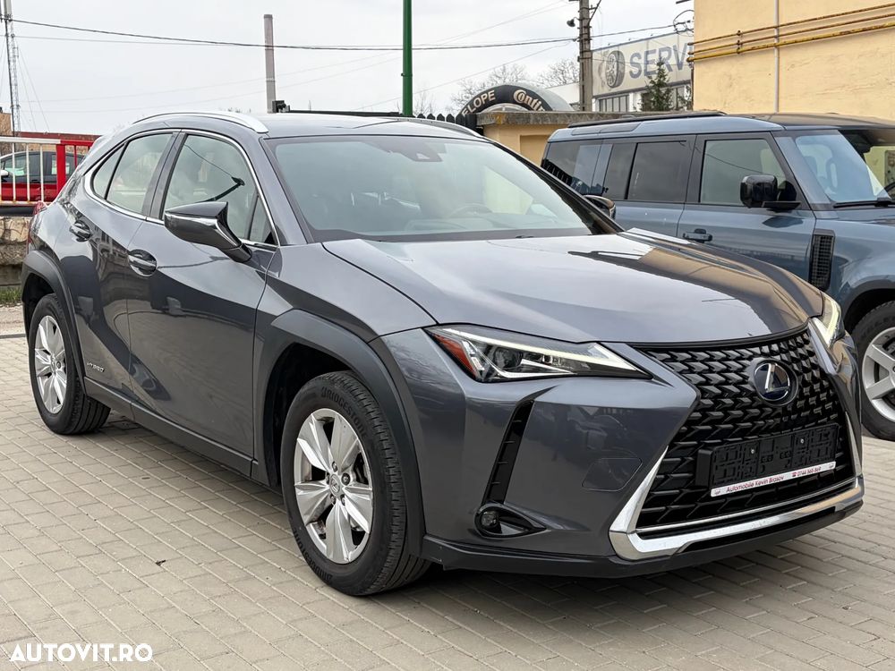 Lexus UX 250h Business Edition - 2