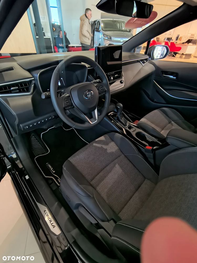 Toyota Corolla 2.0 Hybrid Style - 7