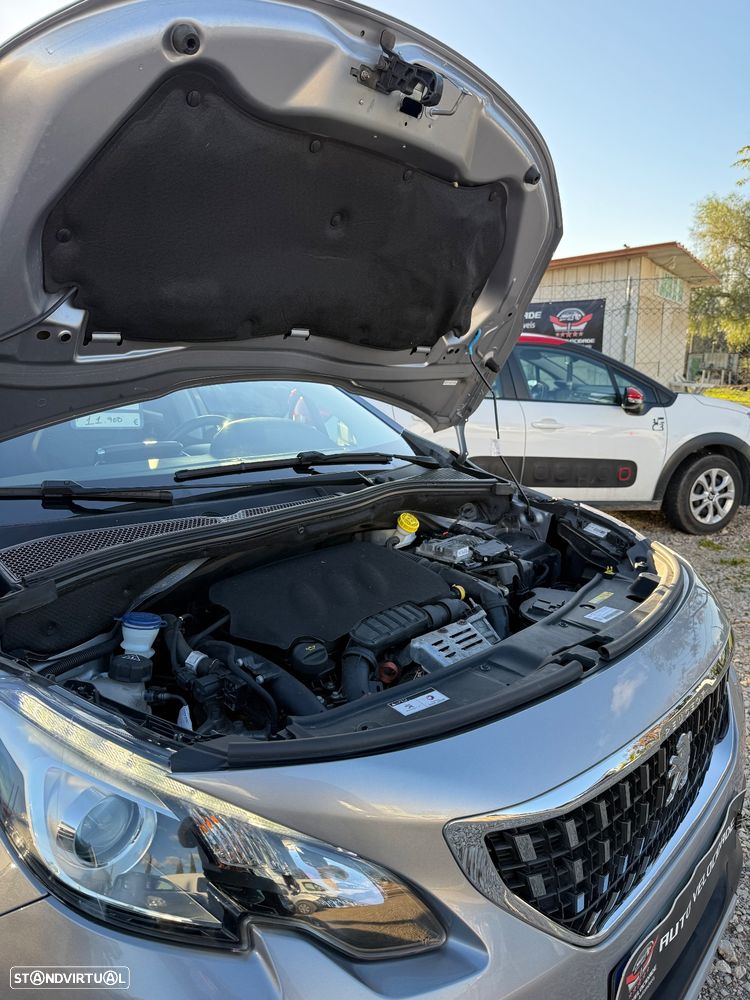 Peugeot 2008 PureTech 130 Stop&Start Allure - 32