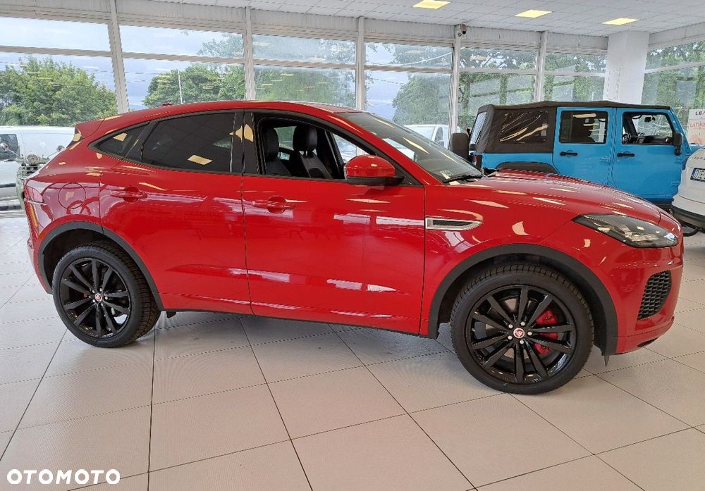 Jaguar E-Pace - 12