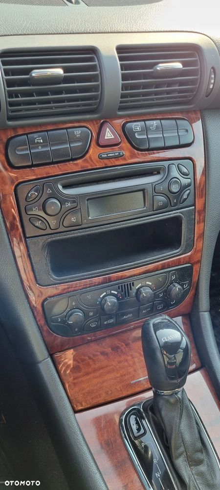 Mercedes-Benz Klasa C 180 Kompressor Automatik Classic - 8