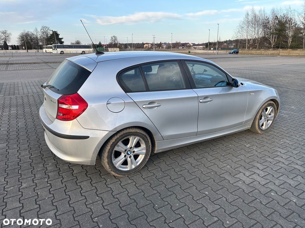 BMW Seria 1 118d DPF - 7