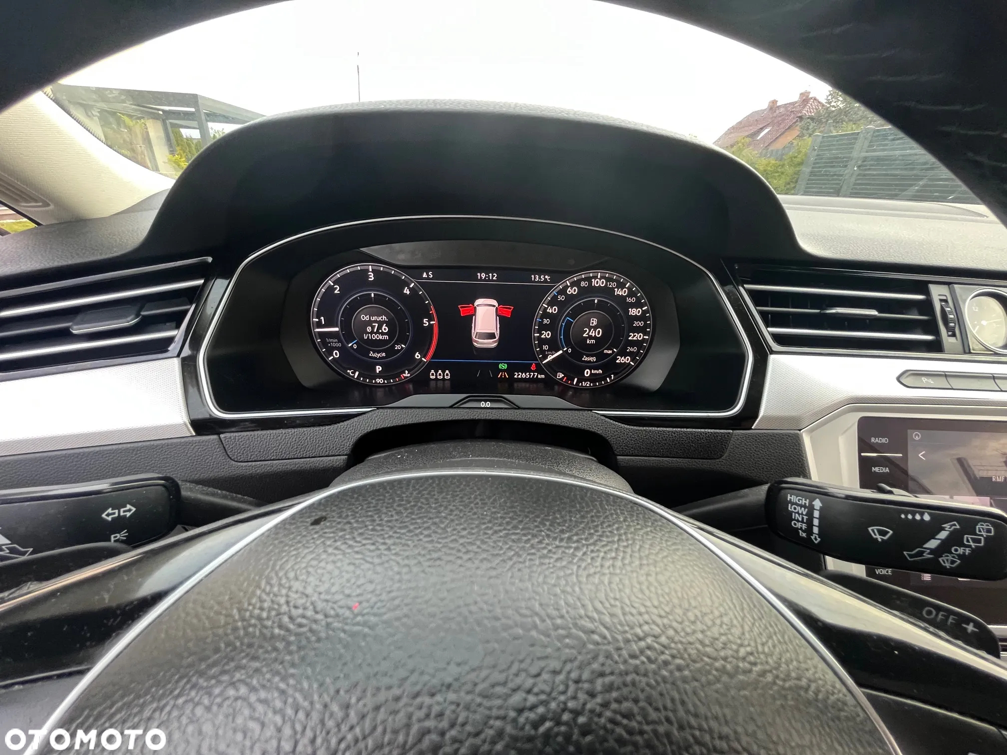 Volkswagen Passat 2.0 TDI BMT Comfortline DSG - 9