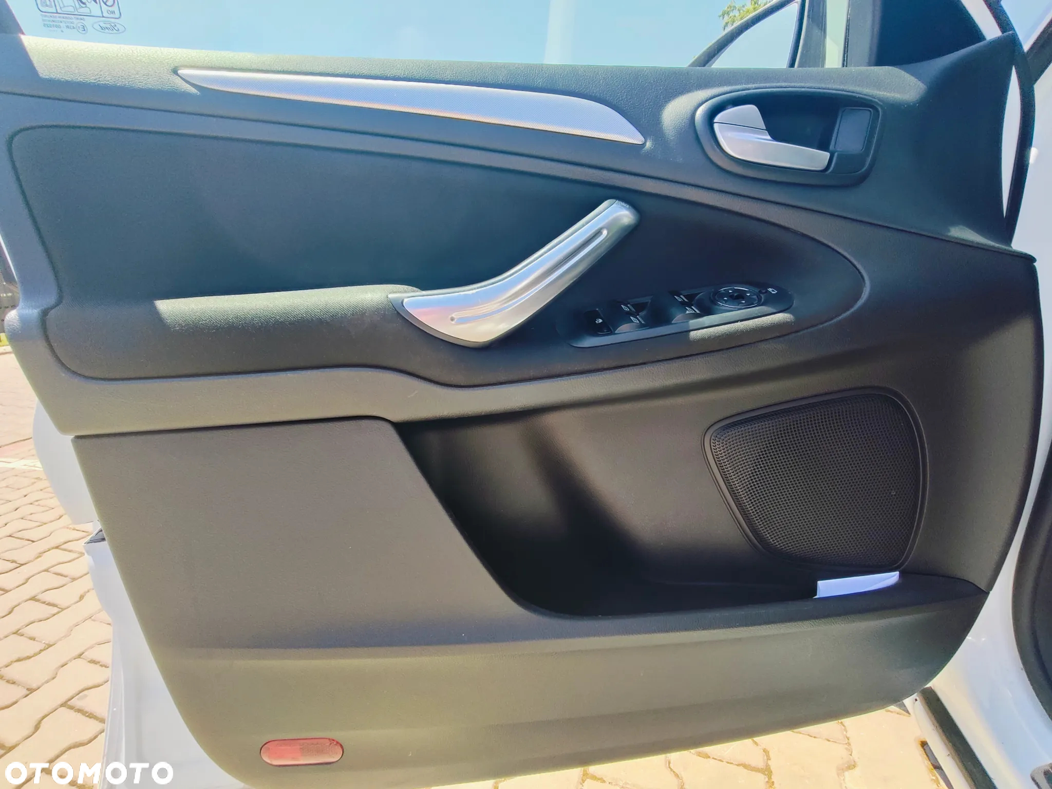 Ford S-Max - 22