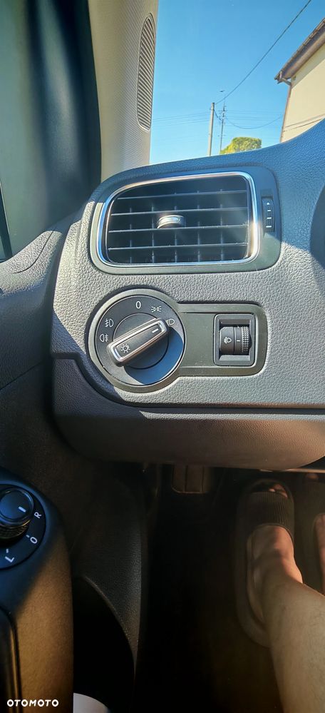 Volkswagen Polo 1.4 TDI (Blue Motion Technology) Comfortline - 30