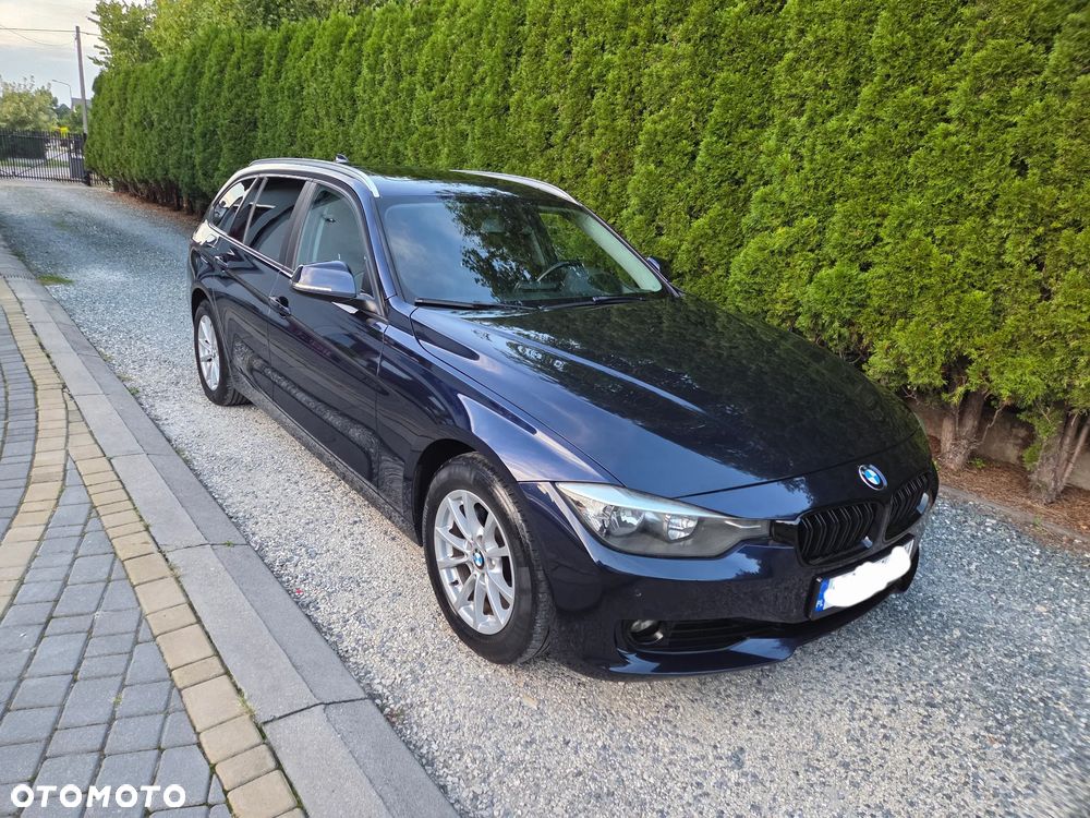 BMW Seria 3 318d Sport Line - 3