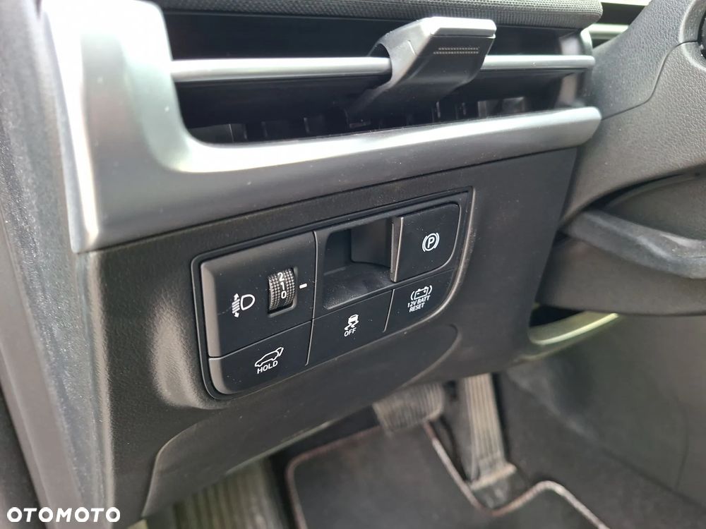 Hyundai Tucson 1.6 T-GDi HEV Executive 2WD - 19