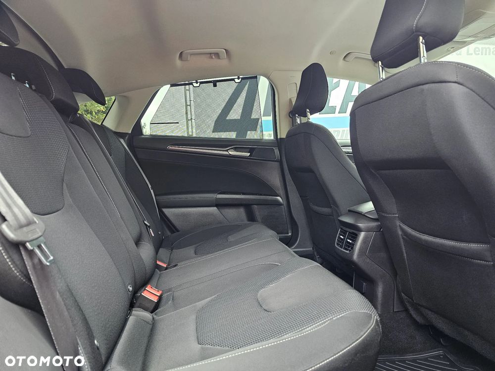 Ford Mondeo 2.0 TDCi Titanium PowerShift - 17