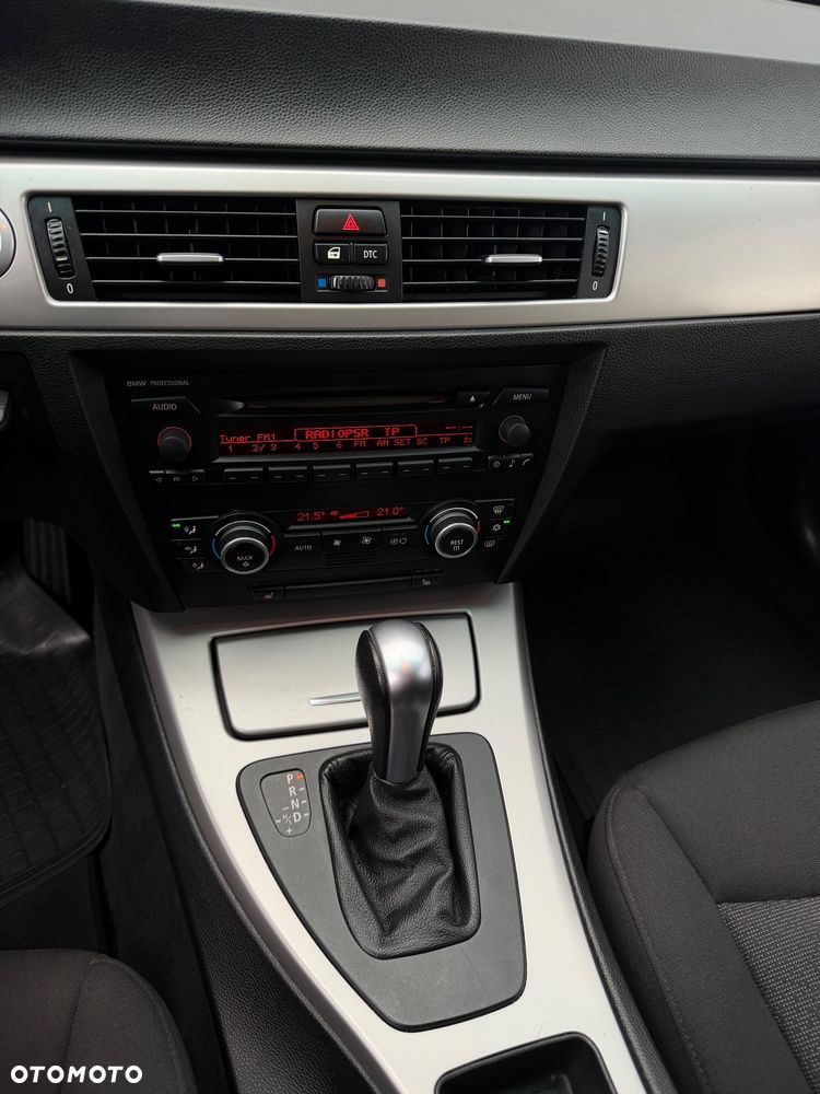 BMW Seria 3 - 33
