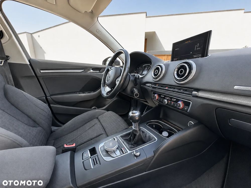 Audi A3 Sportback 2.0 TDI quattro - 8