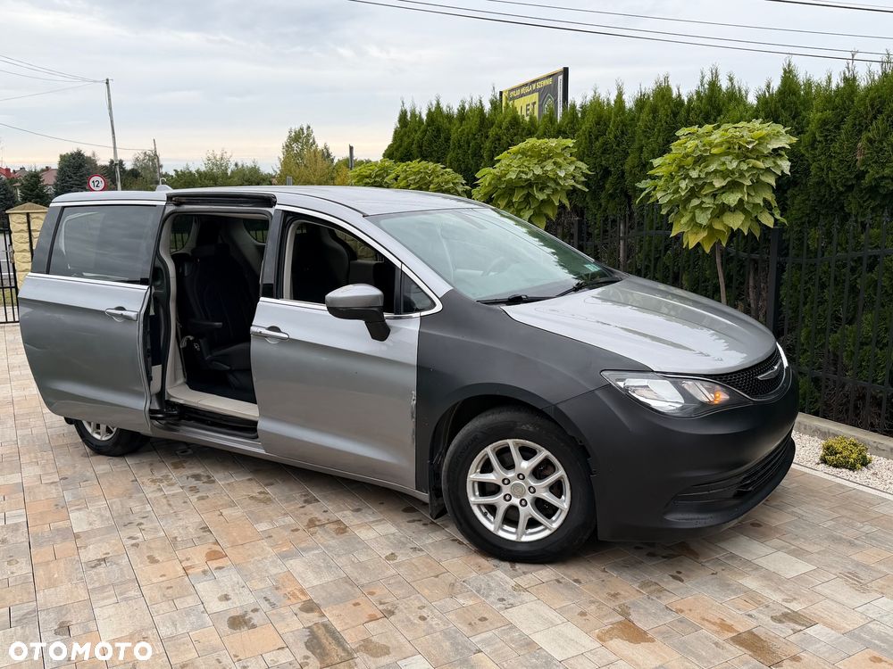 Chrysler Pacifica 2016 photo 5