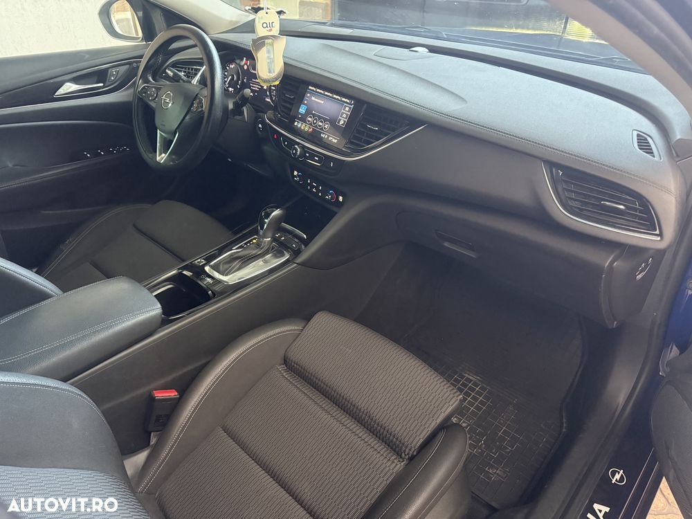 Opel Insignia - 28