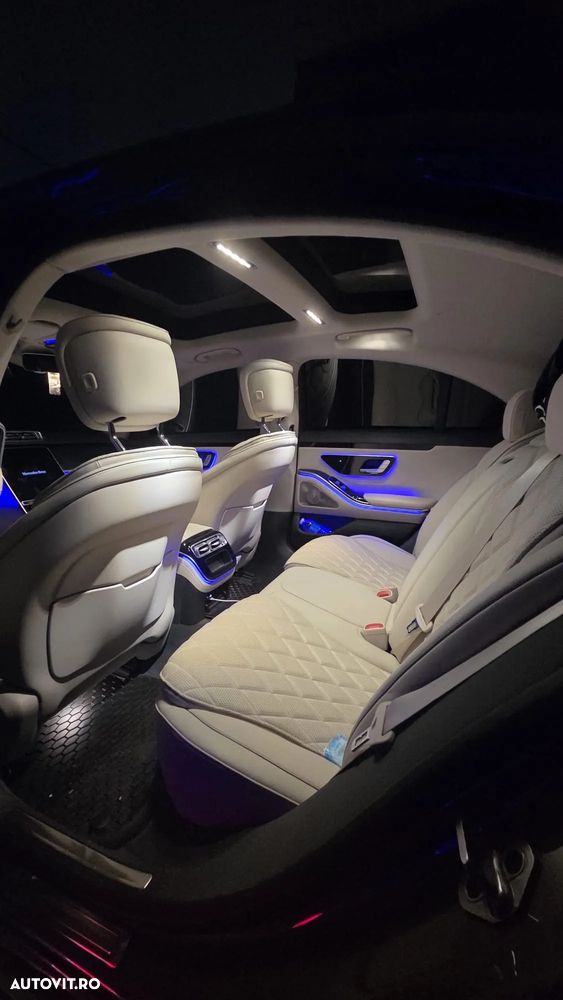 Mercedes-Benz S - 12