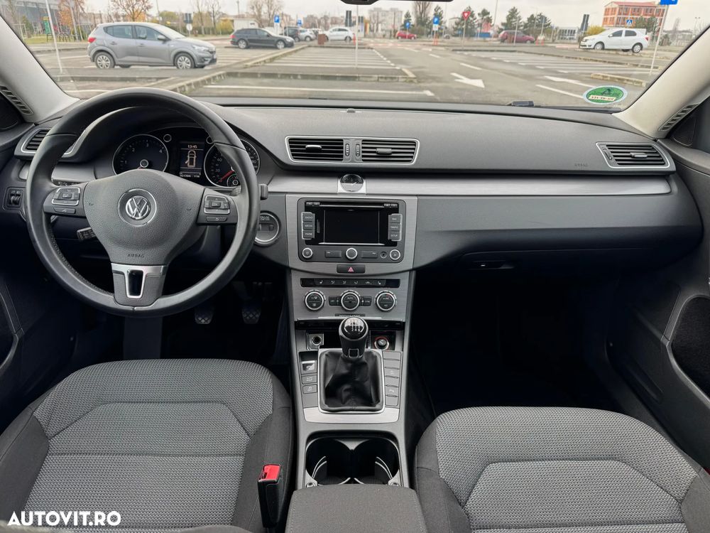 Volkswagen Passat Variant 2.0 TDI BlueMotion Technology DPF Comfortline - 5