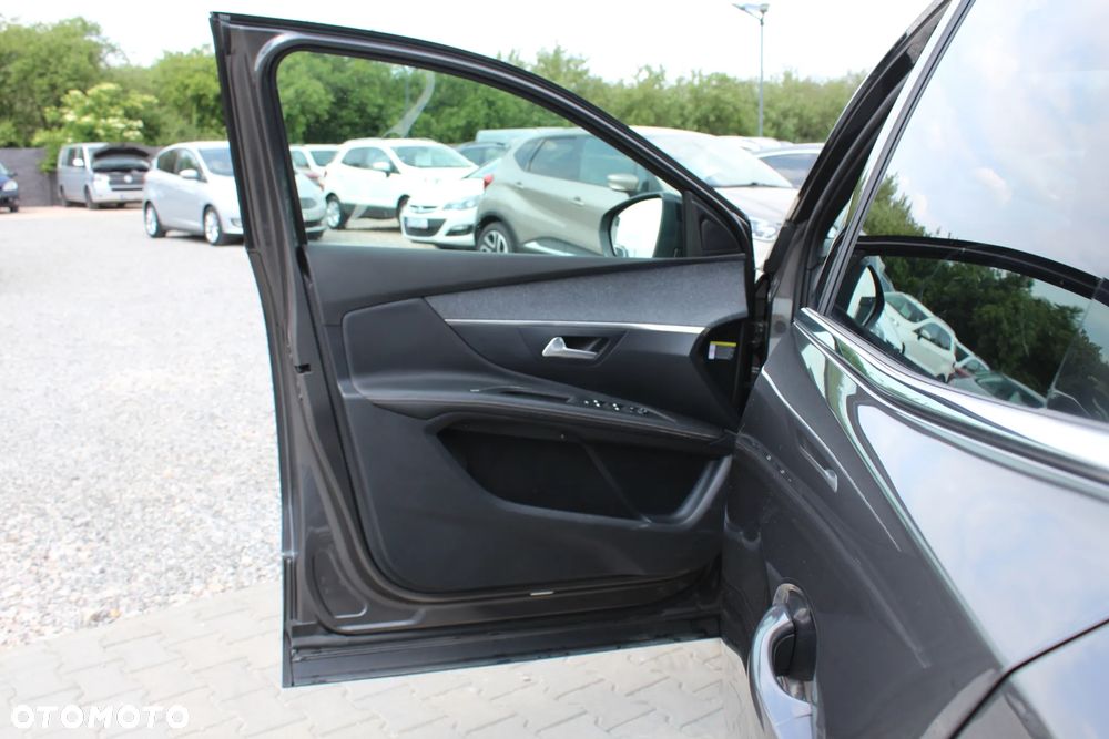 Peugeot 3008 PureTech 130 Stop & Start Allure - 15