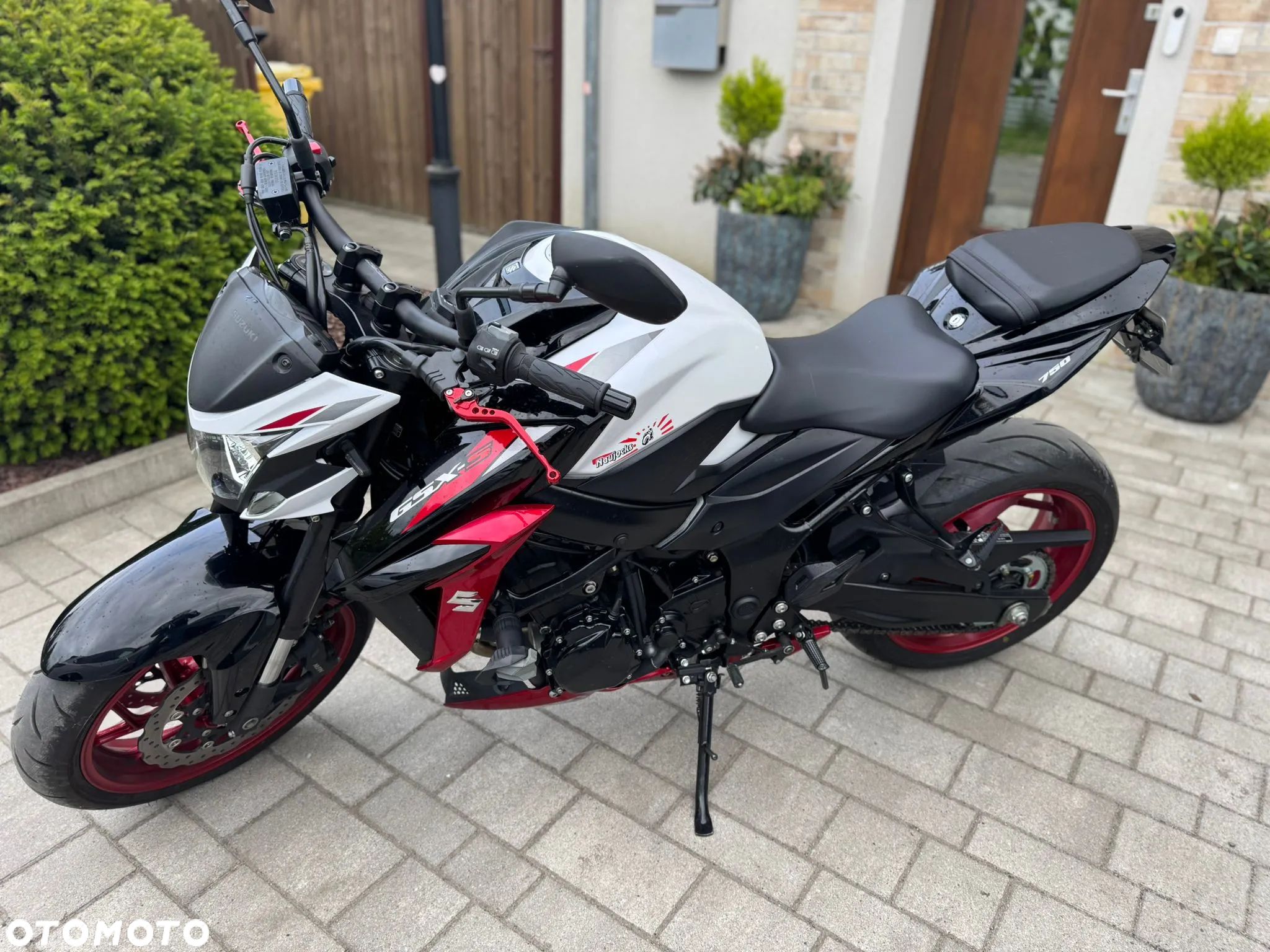 Suzuki GSX - 1