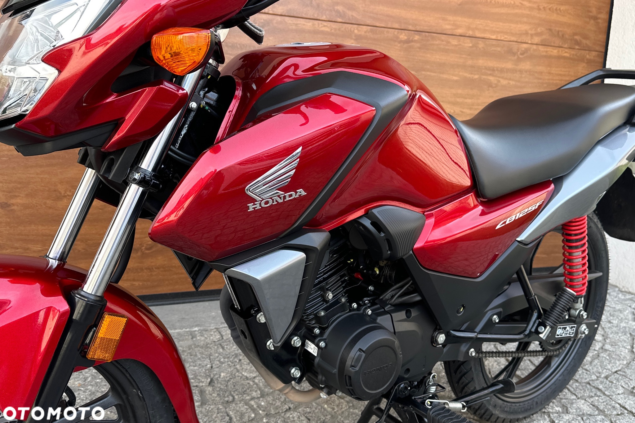 Honda CBF - 17